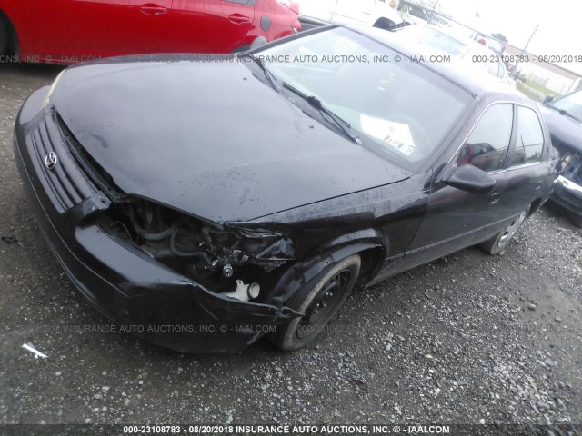 4T1BG22K1WU362186 - 1998 TOYOTA CAMRY CE/LE/XLE 黑色 照片 2