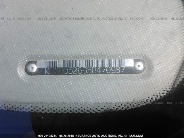 KL1TD52665B470987 - 2005 CHEVROLET AVEO LS RED photo 9