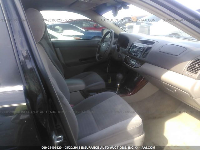 4T1BE32K15U005892 - 2005 TOYOTA CAMRY LE/XLE/SE 黑色 照片 5