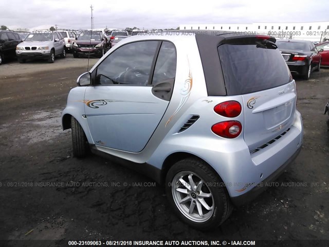 WMEEJ31XX8K166625 - 2008 SMART FORTWO PURE/PASSION Light Blue photo 3