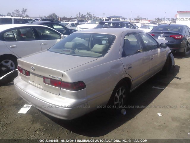 JT2BG22K5W0240841 - 1998 TOYOTA CAMRY CE/LE/XLE 金色 照片 4