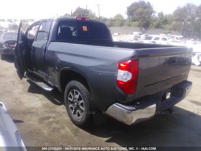 5TFRY5F18GX200722 - 2016 TOYOTA TUNDRA DOUBLE CAB SR/SR5 GRAY photo 3