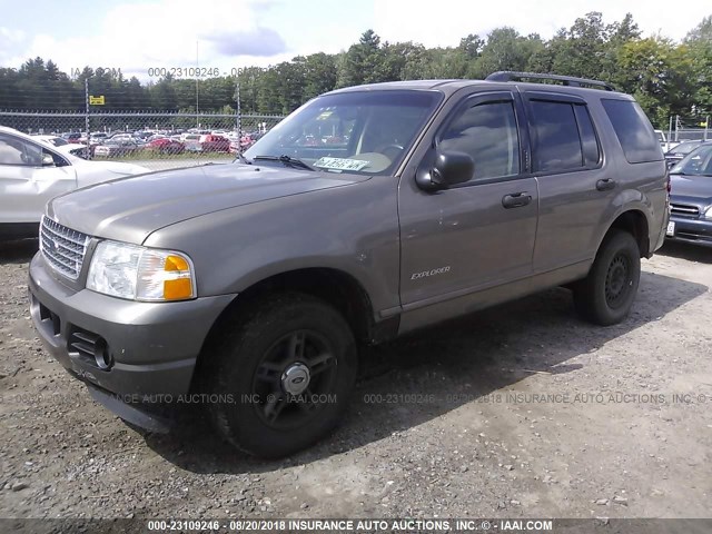 1FMZU83K94UA36710 - 2004 FORD EXPLORER XLT/XLT SPORT GRAY photo 2