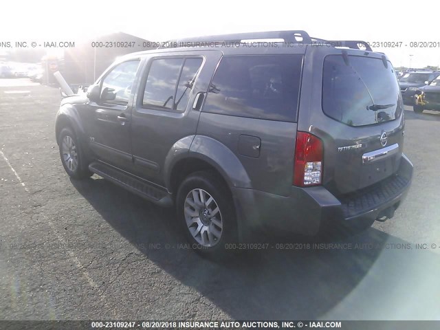 5N1BR18A38C622888 - 2008 NISSAN PATHFINDER LE/SE GRAY photo 3