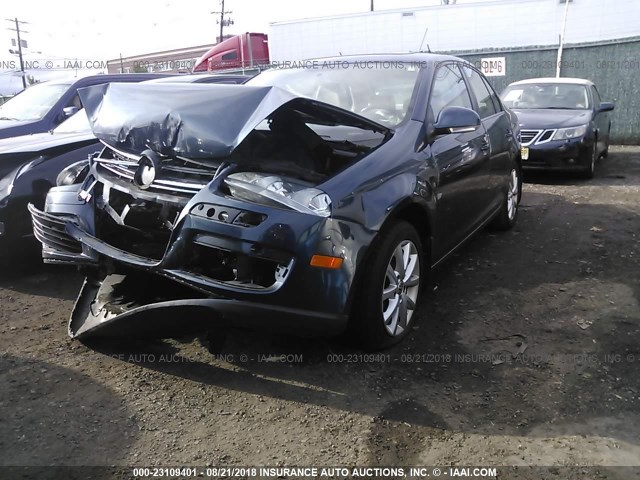 3VWRZ7AJ4AM151576 - 2010 VOLKSWAGEN JETTA SE/SEL BLUE photo 2