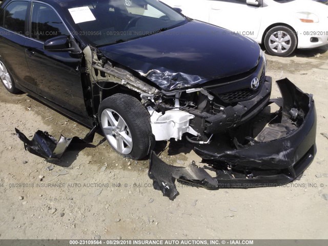 4T1BF1FK7DU723747 - 2013 TOYOTA CAMRY L/SE/LE/XLE 黑色 照片 6
