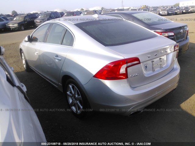 YV126MFK5G2390674 - 2016 VOLVO S60 PREMIER SILVER photo 3