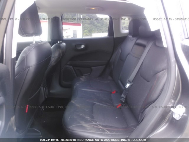 3C4NJDDB3JT410690 - 2018 JEEP COMPASS TRAILHAWK GRAY photo 8