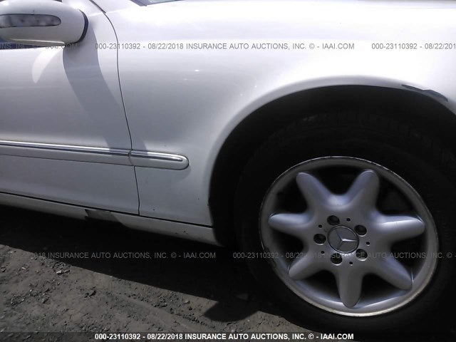 WDBRF81J23F430432 - 2003 MERCEDES-BENZ C 240 4MATIC WHITE photo 6