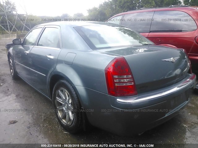 2C3JA63H75H111190 - 2005 CHRYSLER 300C BLUE photo 3