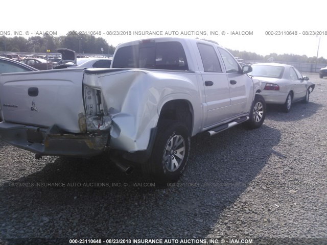 1Z7HC28K77S213445 - 2007 MITSUBISHI RAIDER LS SILVER photo 4