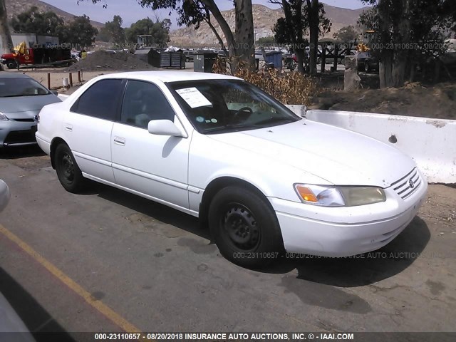 4T1BG22K6XU902164 - 1999 TOYOTA CAMRY CE/LE/XLE 白色 照片 1