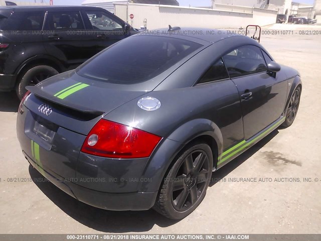 TRUSC28N851000539 - 2005 AUDI TT GRAY photo 4