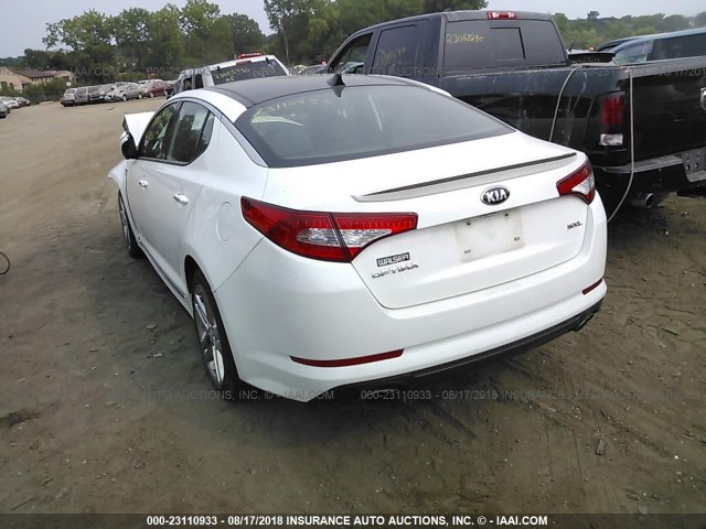 5XXGR4A67DG110031 - 2013 KIA OPTIMA SX WHITE photo 3