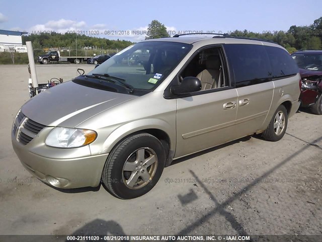 2D4GP44L55R118714 - 2005 DODGE GRAND CARAVAN SXT GOLD photo 2