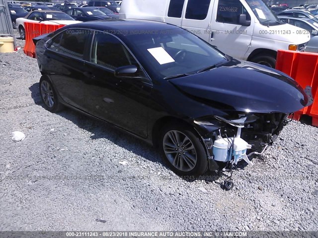 4T1BF1FKXHU422573 - 2017 TOYOTA CAMRY LE/XLE/SE/XSE 黑色 照片 1