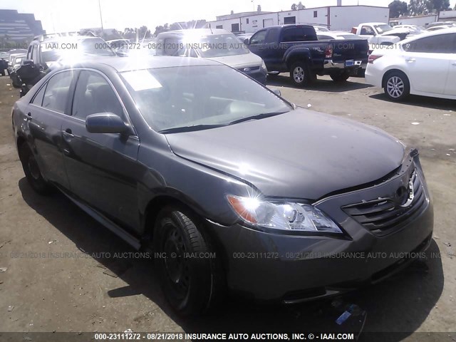 4T4BE46K68R017367 - 2008 TOYOTA CAMRY CE/LE/XLE/SE GRAY photo 1