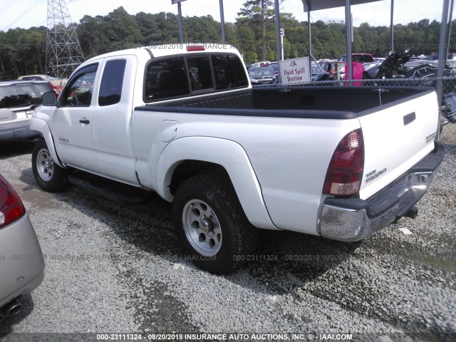 5TETU62N36Z167569 - 2006 TOYOTA TACOMA PRERUNNER ACCESS CAB WHITE photo 3