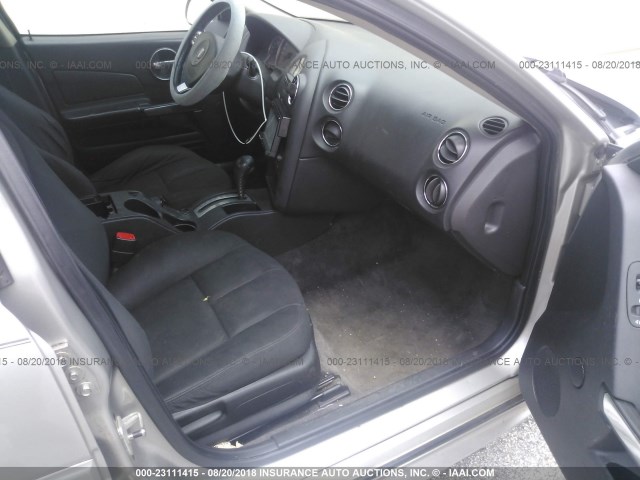 2G2WP552171183781 - 2007 PONTIAC GRAND PRIX Сріблястий фото 5