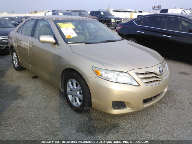 4T1BF3EK1BU201688 - 2011 TOYOTA CAMRY SE/LE/XLE GOLD photo 1