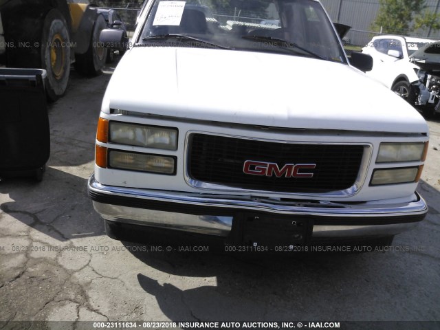 2GTEC19R2V1571473 - 1997 GMC SIERRA C1500 WHITE photo 6