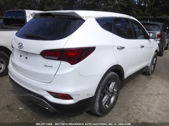 5NMZT3LB0JH080205 - 2018 HYUNDAI SANTA FE SPORT  WHITE photo 4