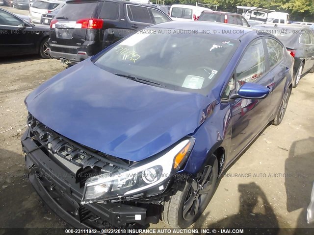 3KPFL4A75JE232428 - 2018 KIA FORTE LX/S BLUE photo 2