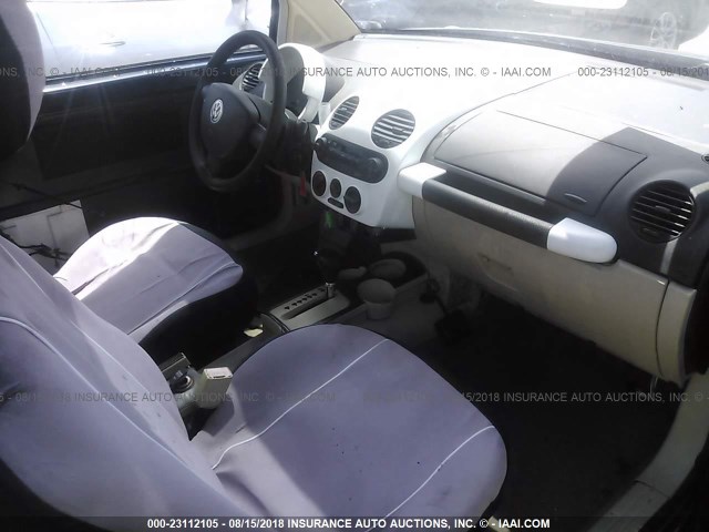 3VWDD21C6YM464796 - 2000 VOLKSWAGEN NEW BEETLE ლურჯი ფოტო 5