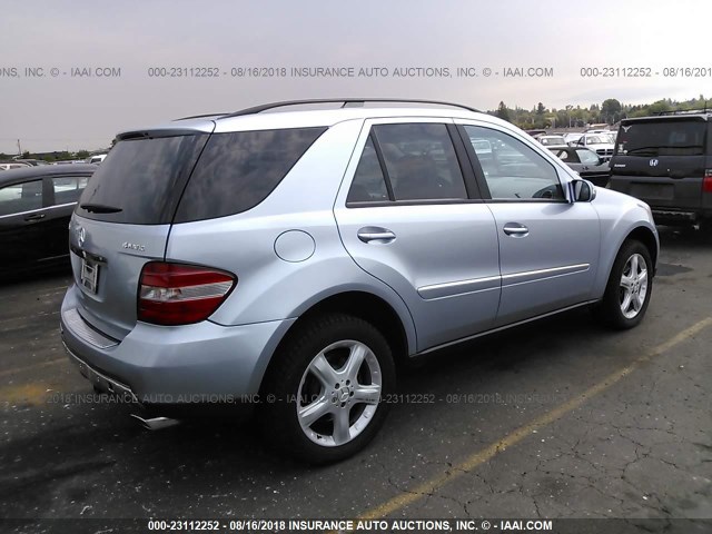 4JGBB75E26A131221 - 2006 MERCEDES-BENZ ML 500 BLUE photo 4