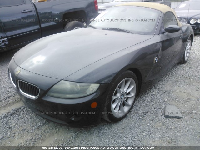 4USBT33585LR71577 - 2005 BMW Z4 2.5 BLACK photo 2