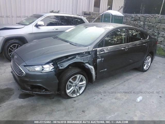 3FA6P0LU4JR115874 - 2018 FORD FUSION SE HYBRID GRAY photo 2