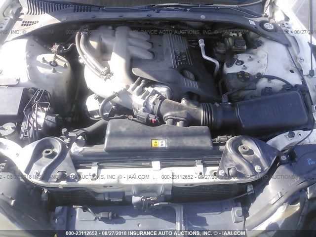 1LNHM86S55Y610771 - 2005 LINCOLN LS 白色 照片 10