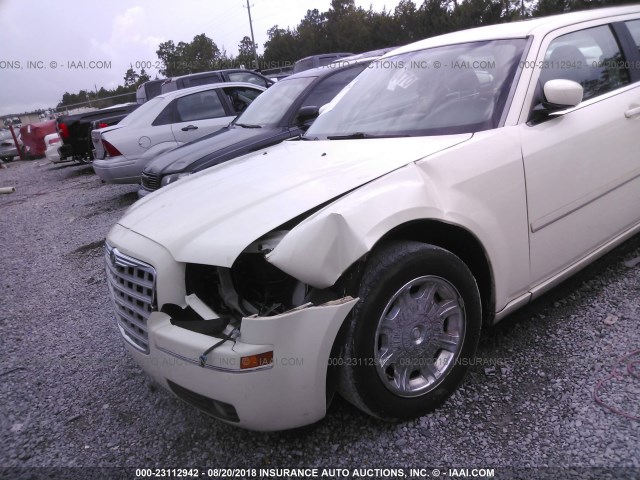 2C3AA53G75H634260 - 2005 CHRYSLER 300 TOURING CREAM photo 6