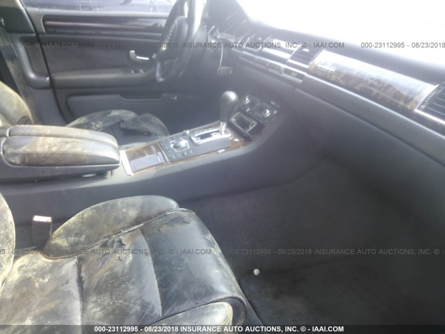 WAUML44E24N011982 - 2004 AUDI A8 L QUATTRO WHITE photo 5