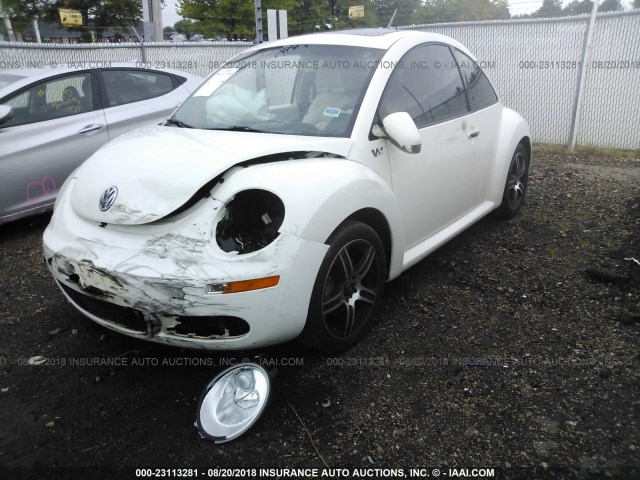3VWFG31C38M514933 - 2008 VOLKSWAGEN NEW BEETLE TRIPLE WHITE WHITE photo 2