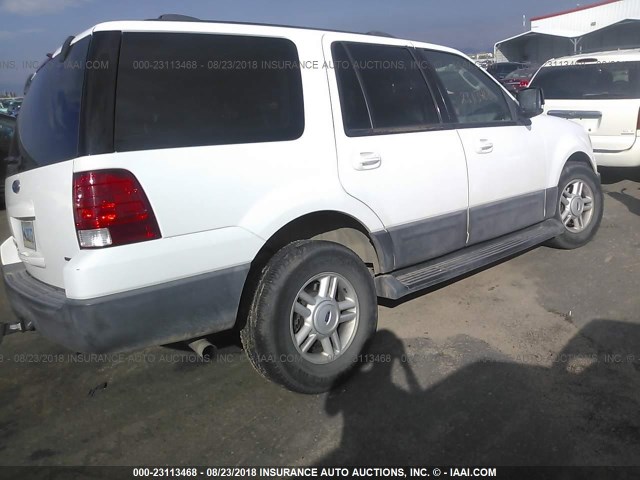 1FMPU16LX4LB65001 - 2004 FORD EXPEDITION XLT WHITE photo 4