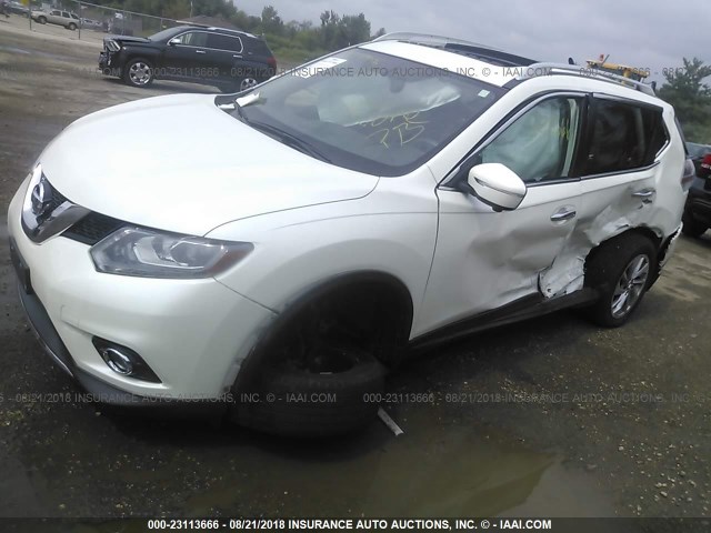 5N1AT2MV7FC763357 - 2015 NISSAN ROGUE S/SL/SV WHITE photo 2