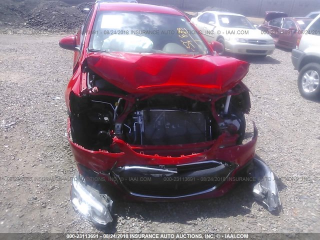 1G1JB5SH0H4148998 - 2017 CHEVROLET SONIC LS RED photo 6