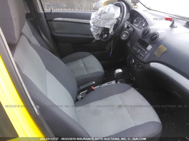 KL1TD6DE4BB127178 - 2011 CHEVROLET AVEO LS/LT 黄色 照片 5