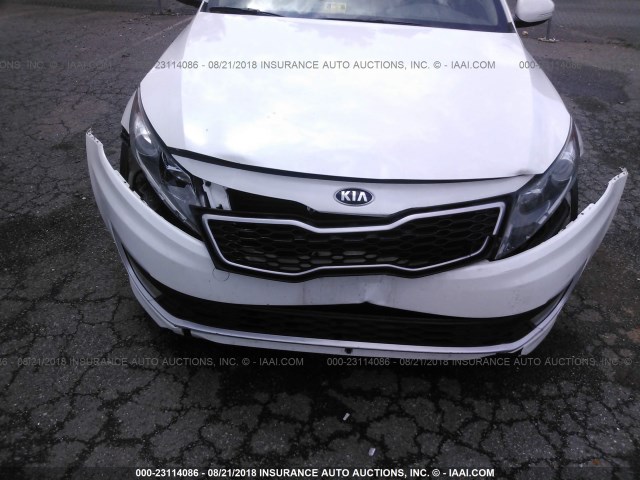 KNAGM4AD1D5046065 - 2013 KIA OPTIMA HYBRID WHITE photo 6