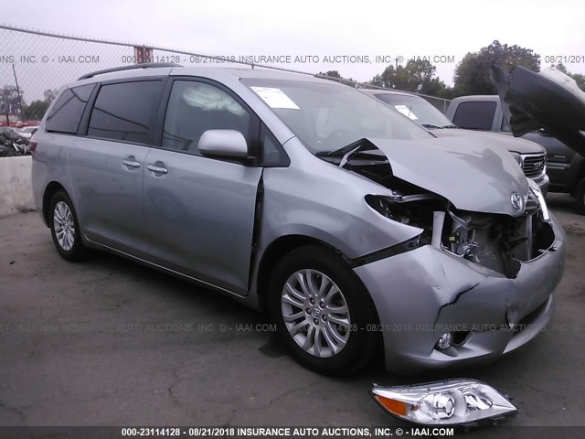 5TDYZ3DC0HS819162 - 2017 TOYOTA SIENNA XLE/LIMITED GRAY photo 1