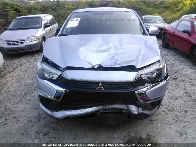 JA4AR3AU1HZ042031 - 2017 MITSUBISHI OUTLANDER SPORT ES/SE SILVER photo 6