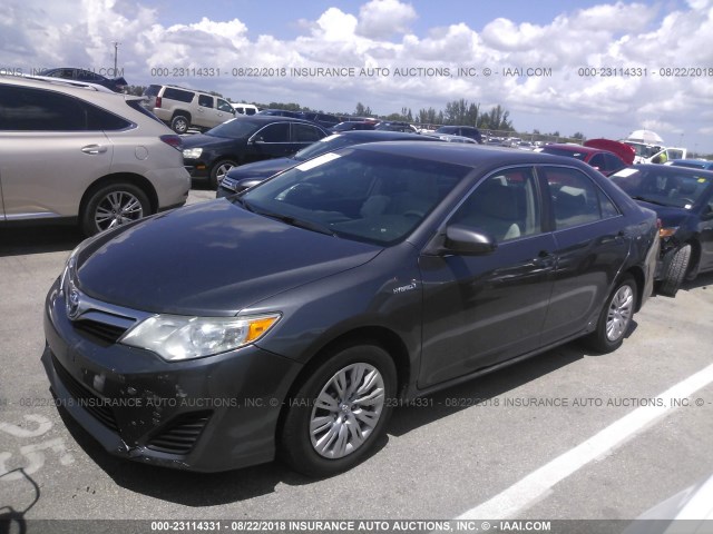 4T1BD1FK9EU123612 - 2014 TOYOTA CAMRY HYBRID/LE/XLE 灰色 照片 2