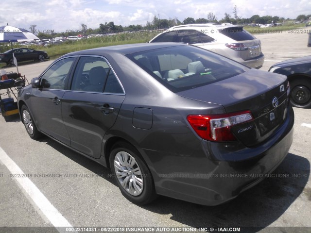 4T1BD1FK9EU123612 - 2014 TOYOTA CAMRY HYBRID/LE/XLE 灰色 照片 3