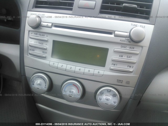 4T1BF3EK1BU706114 - 2011 TOYOTA CAMRY SE/LE/XLE 银色 照片 6