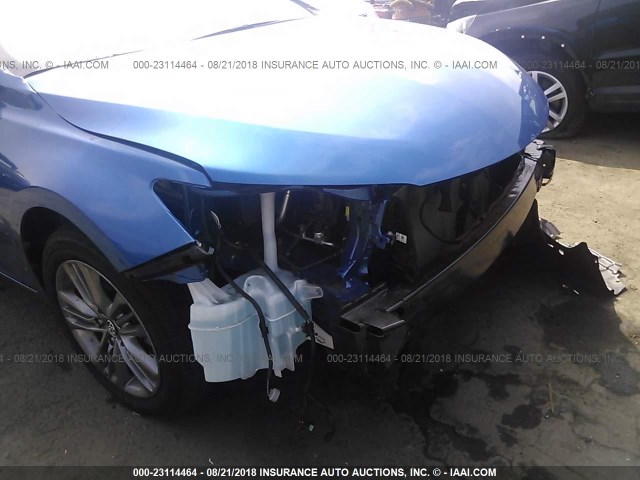 4T1BF1FK0HU674722 - 2017 TOYOTA CAMRY LE/XLE/SE/XSE BLUE photo 6