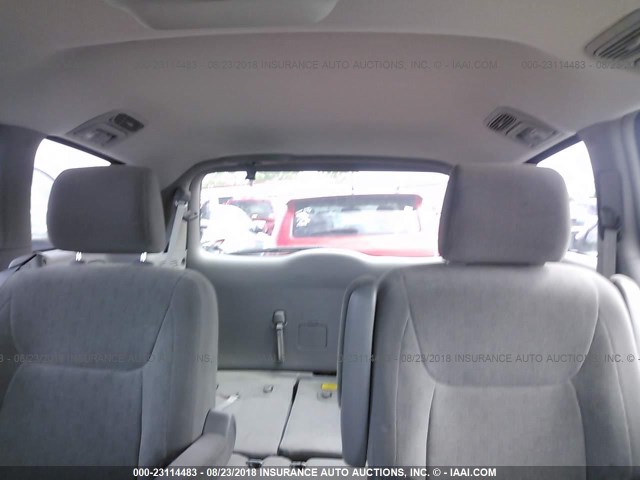 5TDZA22C74S206863 - 2004 TOYOTA SIENNA XLE/XLE LIMITED SILVER photo 8