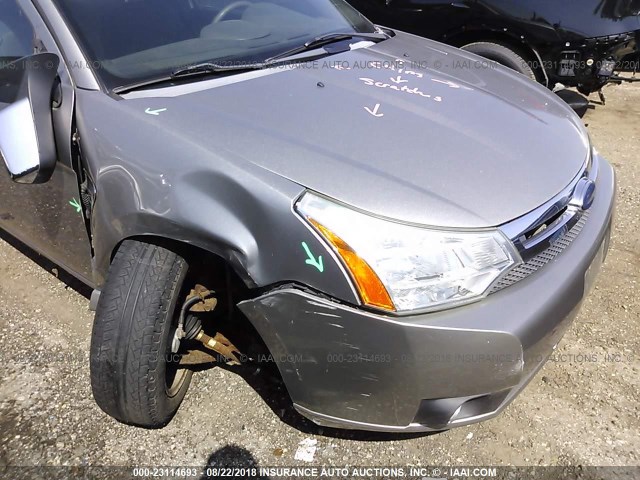 1FAHP33N28W101479 - 2008 FORD FOCUS SE/SEL/SES GRAY photo 6