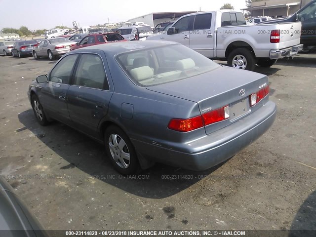 JT2BG22K1Y0447357 - 2000 TOYOTA CAMRY CE/LE/XLE 蓝色 照片 3