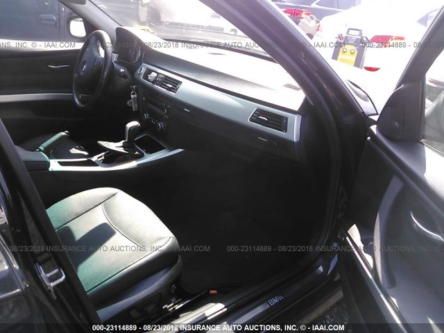 WBAPM5C55BE576886 - 2011 BMW 335 I BLACK photo 5